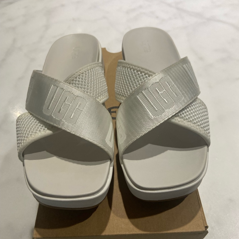 Nordstrom Women's Cream Slide Sandals